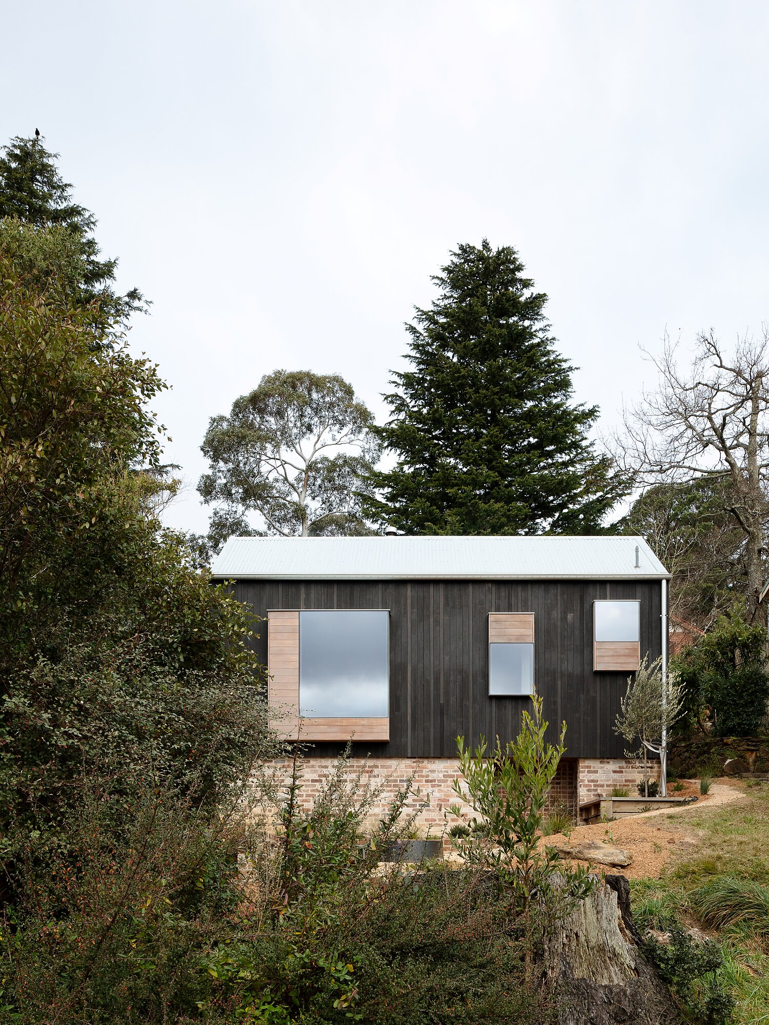 Interior photograph of Little Black Cabin by Clinton Weaver